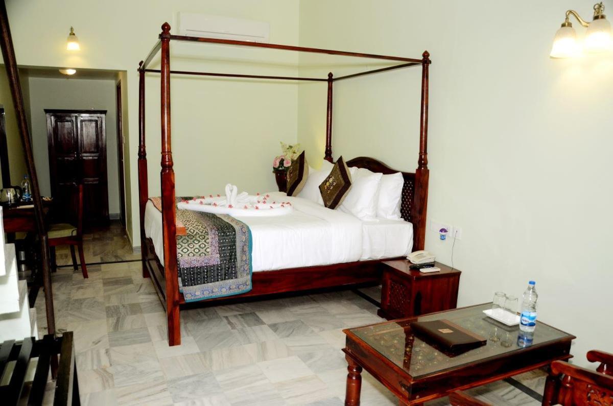 Koolwal Kothi Zinc Journey By The Fern, Nawalgarh, Rajasthan Екстериор снимка